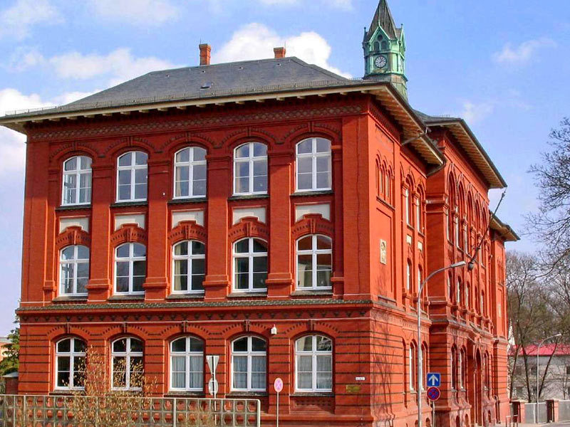 Fritz-Reuter-Schule Demmin Fritz-Reuter-Schule Demmin