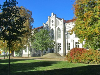 Theater Uhrenschule THUSCH Theater Uhrenschule THUSCH