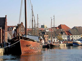 Kurztrip-Arrangement mit 2 Übernachtungen Kurztrip-Arrangement mit 2 Übernachtungen