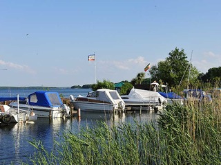 Wandertouren im Schweriner Seengebiet Wandertouren im Schweriner Seengebiet