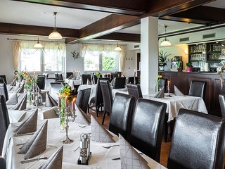 Restaurant mit Biergarten im Landhaus Brückner Restaurant mit Biergarten im Landhaus Brückner