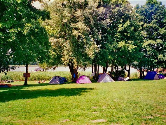 Campingplatz am Strandhotel Mirow Campingplatz am Strandhotel Mirow