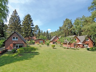 Ferienhäuser im Ferienpark "Heidenholz" Ferienhäuser im Ferienpark "Heidenholz"
