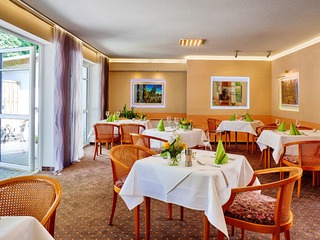 Restaurant & Café im Hotel Carmina am See Restaurant & Café im Hotel Carmina am See