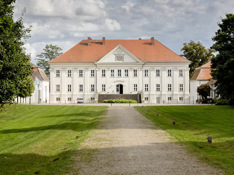 Schloss Hohenzieritz Schloss Hohenzieritz
