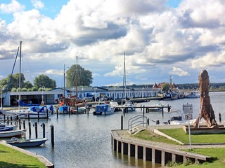 Yacht- und Fischereihafen Karlshagen Yacht- und Fischereihafen Karlshagen