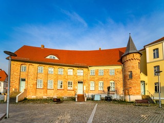 Krummes Haus und Heimatmuseum | © modernmovie - stock.adobe.com Krummes Haus und Heimatmuseum