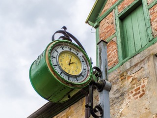 Das Bahnhofsgebäude | © Angelika Bentin - stock.adobe.com Das Bahnhofsgebäude