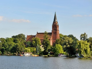 St.-Marien-Kirche Röbel/Müritz | © Philippe Bosseboeuf - stock.adobe.com St.-Marien-Kirche Röbel/Müritz