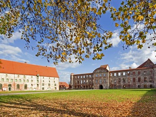 Kloster- und Schlossanlage Dargun | © Bergringfoto - stock.adobe.com Kloster- und Schlossanlage Dargun