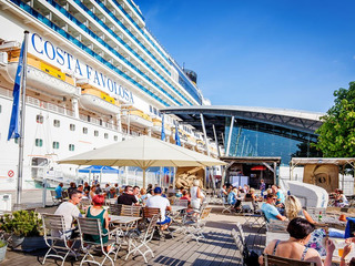 PIER 7 Warnemünde PIER 7 Warnemünde