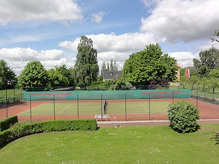 Tennis-Arrangement Tennis-Arrangement