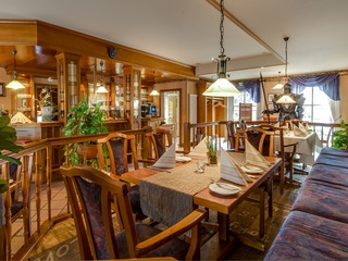 Restaurant "Zum Stargarder" im Hotel Zur Burg Restaurant "Zum Stargarder" im Hotel Zur Burg
