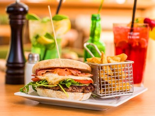 Restaurant "Beef & Burger" Restaurant "Beef & Burger"