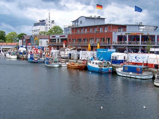 Fischmarkt Warnemünde Fischmarkt Warnemünde