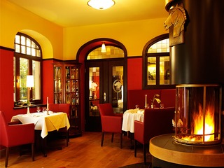 Restaurant "Cheval Blanc" am Schlosshotel Wendorf Restaurant "Cheval Blanc" am Schlosshotel Wendorf
