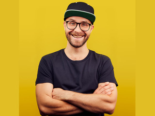Mark Forster - 03.Juli 2021, Jahnsportforum Neubrandenburg | © Reservix (Bild bearbeitet) Mark Forster - 03.Juli 2021, Jahnsportforum Neubrandenburg