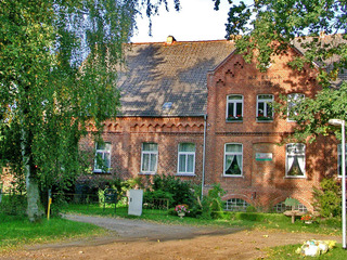 Gutshaus Louisenfeld Gutshaus Louisenfeld